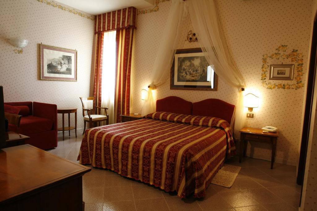 Miralago Albano Laziale Buitenkant foto