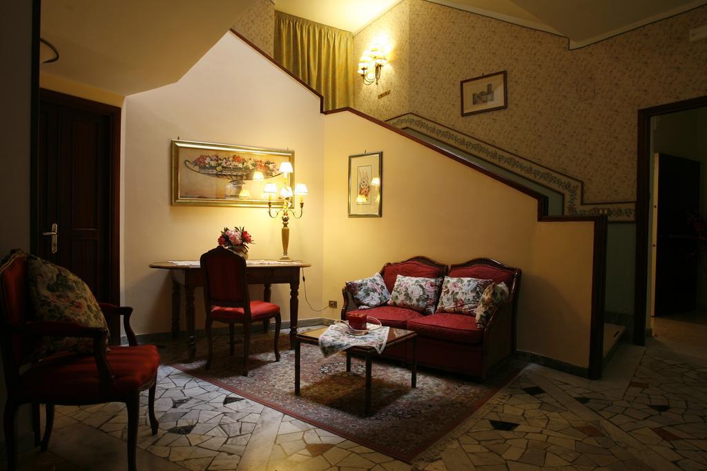Miralago Albano Laziale Buitenkant foto