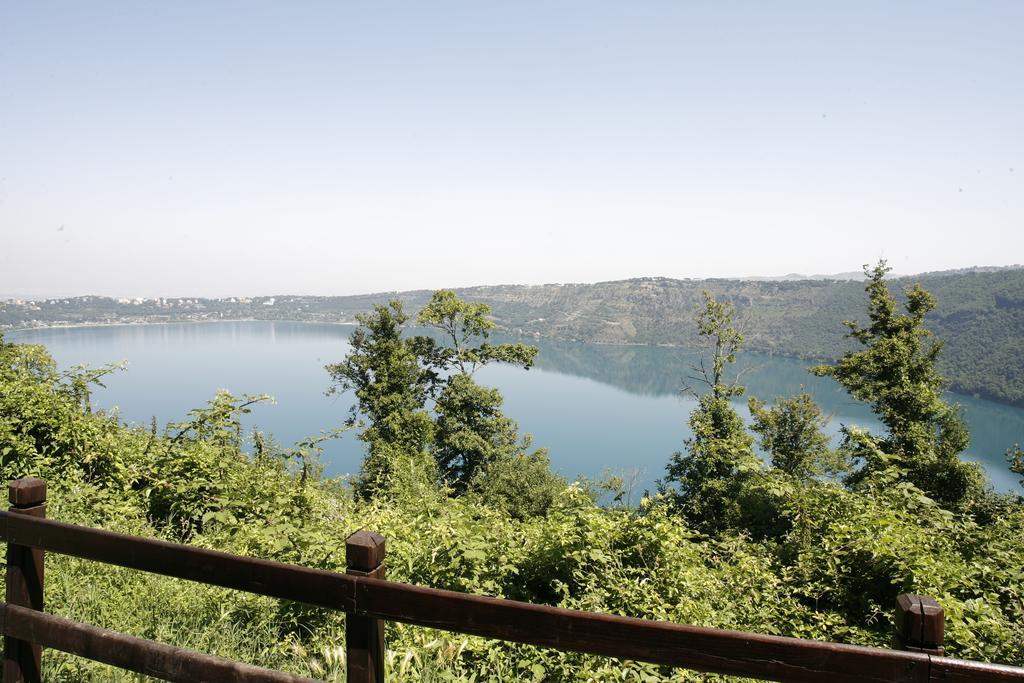 Miralago Albano Laziale Buitenkant foto